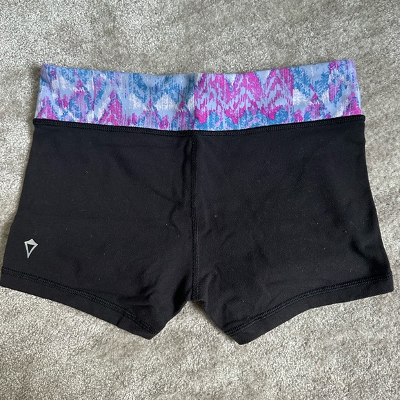 Iviva by Lululemom Black Shorts - Girls Size 12 - Picture 3 of 5